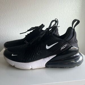 Nike AirMax 270